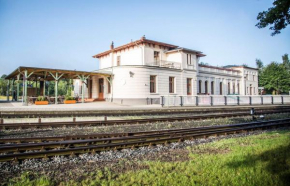 Отель Nostalgischer Kaiserbahnhof  Бад-Доберан